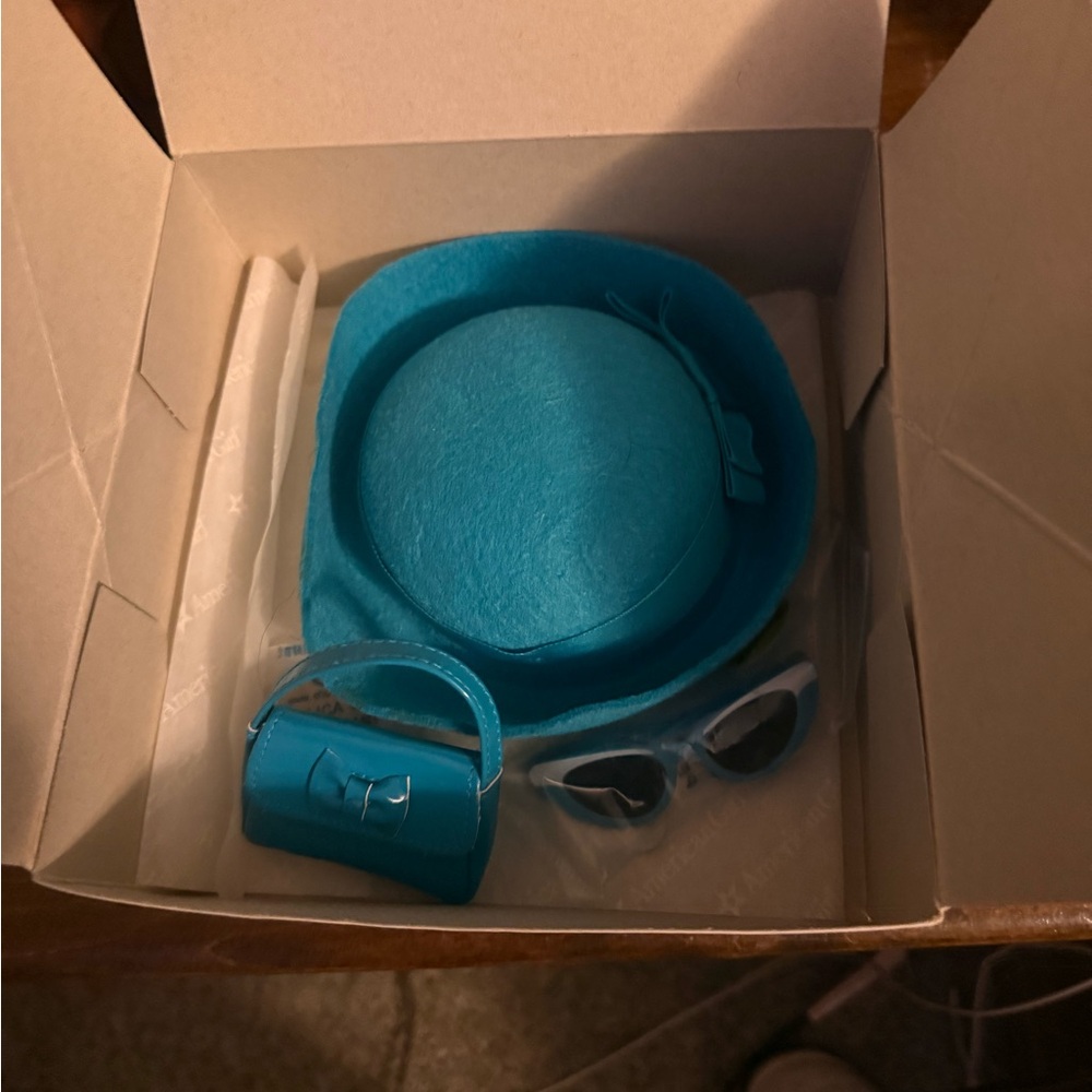 American Girl Turquoise Hat and Accessory Set - Picture 2 of 5
